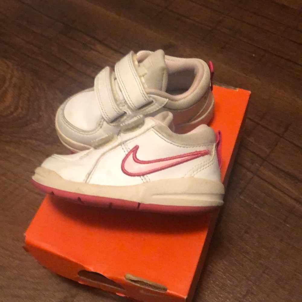 Nike Toddler Sneakers - size 5c